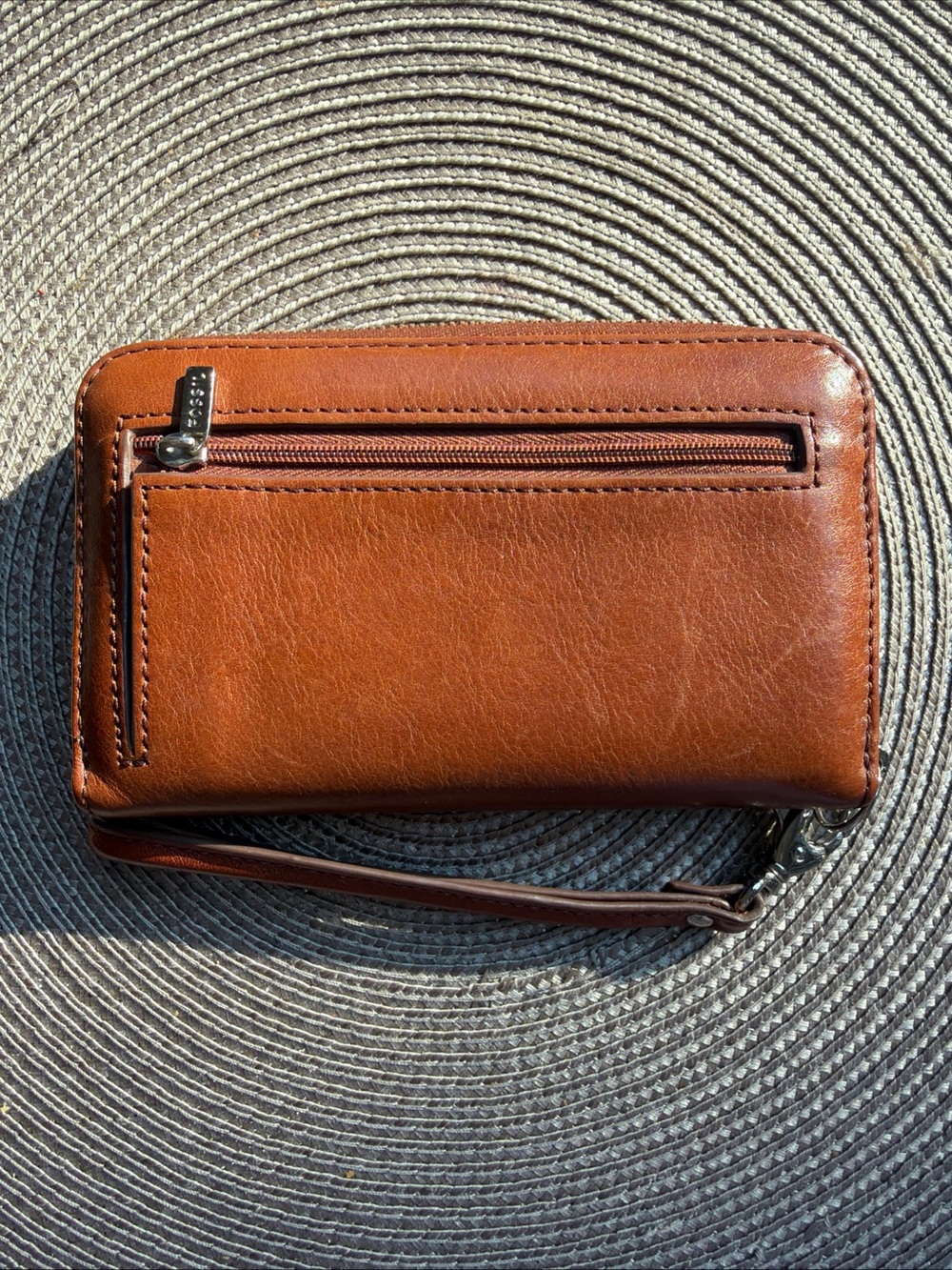 Fossil Warm Brown Leather Zip Wristlet Wallet - Picture 4 of 7